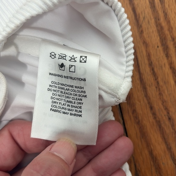 Charlie‎ Holiday Lula Bra Bikini Top Ribbed White size 6 - Picture 7 of 7